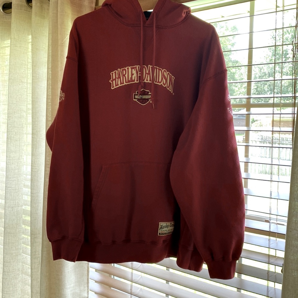 “Harley Davidson” XL, Muted Red, Excellent condition